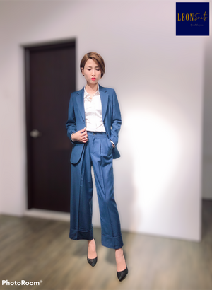 Lady Blue Single-breasted Suit with Large Cuffed Trousers
