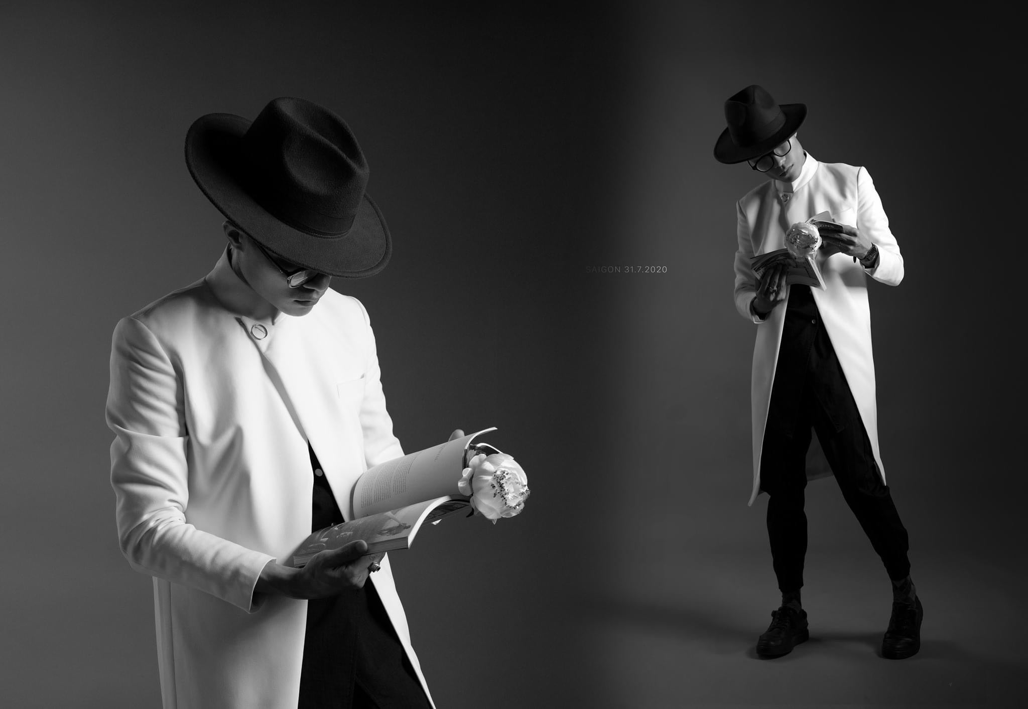 Contemporary Fashionisto White Long Coat/Jacket