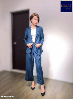 Lady Blue Single-breasted Suit with Large Cuffed Trousers